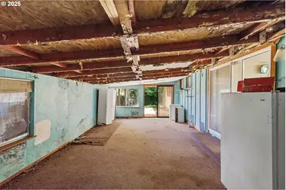 1090 Sanford St, Coos Bay, OR 97420 - Photo 24