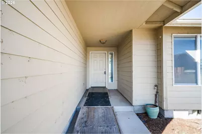 668 Egret Ave, Halsey, OR 97348 - Photo 8