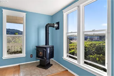 253 Binder Rd, Elkton, OR 97436 - Photo 8