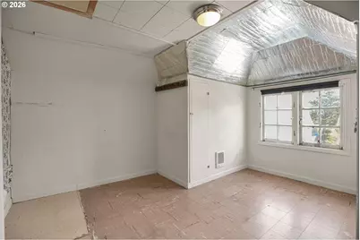 5636 N Delaware Ave, Portland, OR 97217 - Photo 38