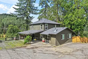 1280 N Main Ave, White Salmon, WA 98672 - Photo 1