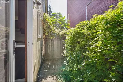 6446 SE Holgate Blvd, Portland, OR 97206 - Photo 16