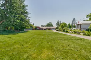 1215 E College St, Mount Angel, OR 97362 - Photo 44