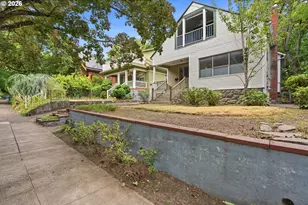 1324 SE 51st Ave, Portland, OR 97215 - Photo 2