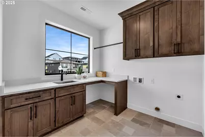 231 W Koa St, Washougal, WA 98671 - Photo 40