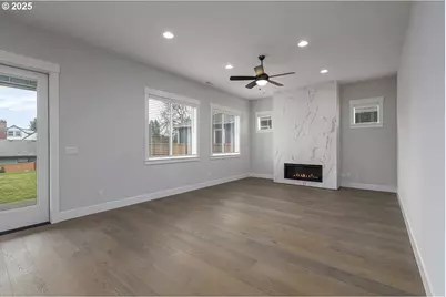 15208 SE Towers Ter, Milwaukie, OR 97267 - Photo 6