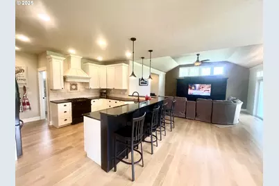 290 E McKinney Ave, Hermiston, OR 97838 - Photo 6