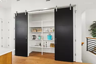 2409 E 6th St, Vancouver, WA 98661 - Photo 10