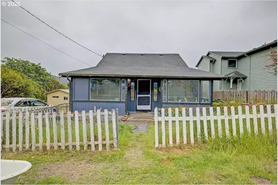 405 Evergreen Ave, Garibaldi, OR 97118 - Photo 1