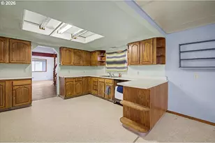 405 Evergreen Ave, Garibaldi, OR 97118 - Photo 10