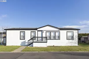 911 York St, Aumsville, OR 97325 - Photo 2