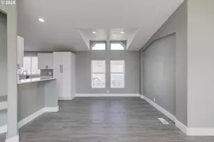 911 York St, Aumsville, OR 97325 - Photo 8