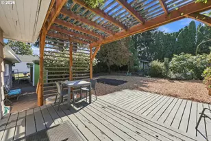 21932 SE Ash St, Gresham, OR 97030 - Photo 32
