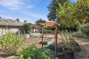 21932 SE Ash St, Gresham, OR 97030 - Photo 36