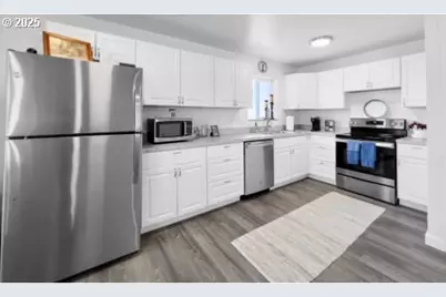 5024 SE Keel Ave, Lincoln City, OR 97367 - Photo 8