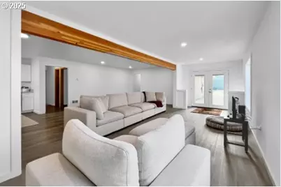 5024 SE Keel Ave, Lincoln City, OR 97367 - Photo 6