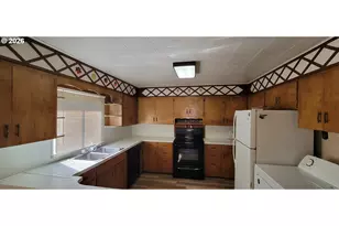 76376 River Rd, Oakridge, OR 97463 - Photo 6