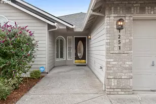 1251 SE Glacier Ln, Gresham, OR 97080 - Photo 2