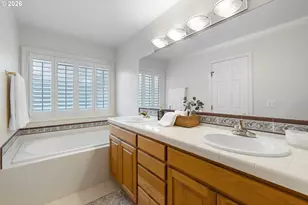 1251 SE Glacier Ln, Gresham, OR 97080 - Photo 40
