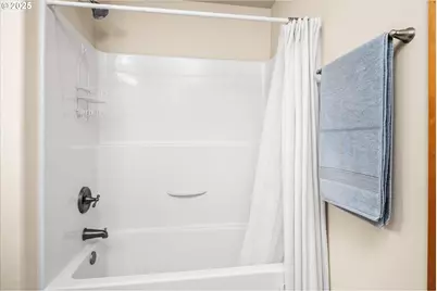 37381 Riverside Dr, Pleasant Hill, OR 97455 - Photo 22