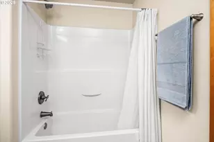 37381 Riverside Dr, Pleasant Hill, OR 97455 - Photo 22