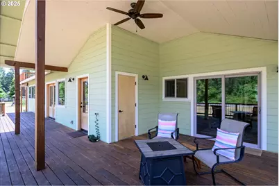 37381 Riverside Dr, Pleasant Hill, OR 97455 - Photo 34