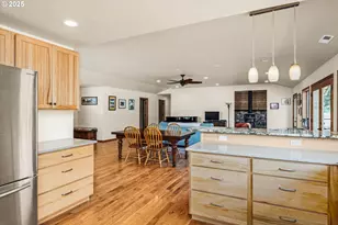 37381 Riverside Dr, Pleasant Hill, OR 97455 - Photo 12