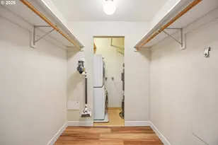 2340 SW Cactus Dr, Portland, OR 97205 - Photo 16