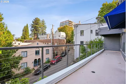 2340 SW Cactus Dr, Portland, OR 97205 - Photo 24
