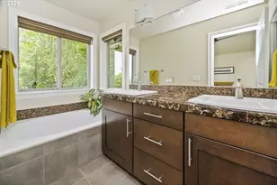 9820 SW 55th Ave, Portland, OR 97219 - Photo 30