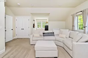 9820 SW 55th Ave, Portland, OR 97219 - Photo 24