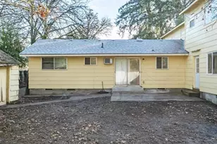 5325 SE Hull Ave, Milwaukie, OR 97267 - Photo 4