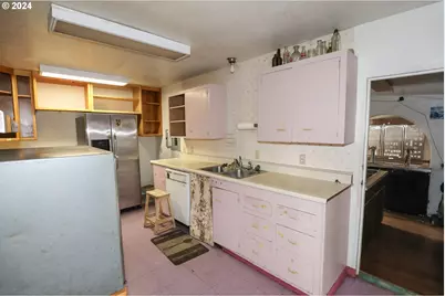 501 NW Douglas Blvd, Winston, OR 97496 - Photo 22