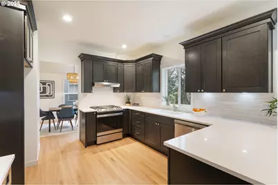 6244 Frost Ln, Lake Oswego, OR 97035 - Photo 14