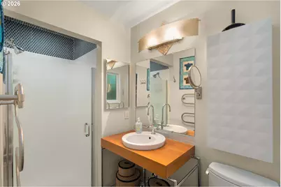 10525 SW 42nd Ave, Portland, OR 97219 - Photo 24