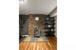 10525 SW 42nd Ave, Portland, OR 97219 - Photo 12
