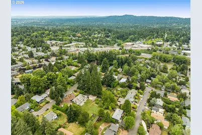 10525 SW 42nd Ave, Portland, OR 97219 - Photo 36