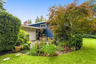 10525 SW 42nd Ave, Portland, OR 97219 - Photo 26