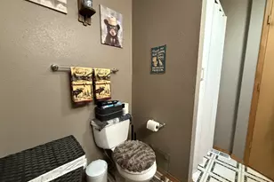 2082 Bel Air Ct, Roseburg, OR 97471 - Photo 20