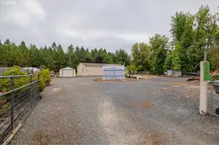 1087 38th Ave, Sweet Home, OR 97386 - Photo 2