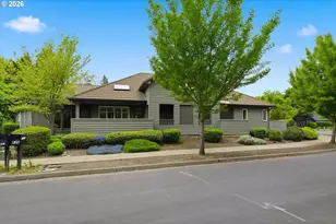 835 Fairway View Dr, Eugene, OR 97401 - Photo 42