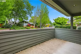 835 Fairway View Dr, Eugene, OR 97401 - Photo 22