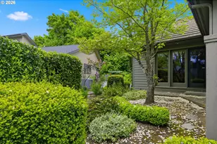 835 Fairway View Dr, Eugene, OR 97401 - Photo 42
