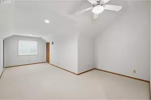 835 Fairway View Dr, Eugene, OR 97401 - Photo 38