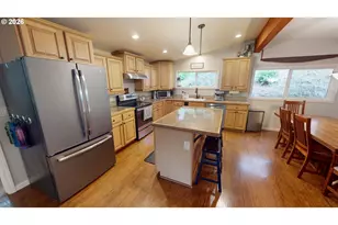 95725 Onyx St, Gold Beach, OR 97444 - Photo 12