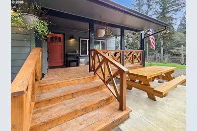 95725 Onyx St, Gold Beach, OR 97444 - Photo 2