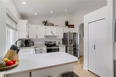 5182 SE 52nd Pl, Hillsboro, OR 97123 - Photo 6
