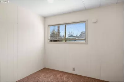 1566 Laura St, Springfield, OR 97477 - Photo 6