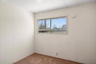 1566 Laura St, Springfield, OR 97477 - Photo 6