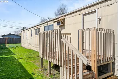 1566 Laura St, Springfield, OR 97477 - Photo 20